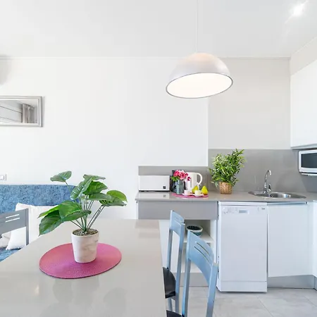 Apart-rent Bahia 0016 아파트 *